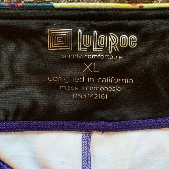 LuLaRoe Jade Capri (XL) EUC - Picture 3 of 6